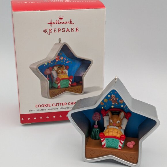 Hallmark Keepsake Cookie Cutter Christmas 2015, 4th in the Cookie Cutter Series - Picture 2 of 11